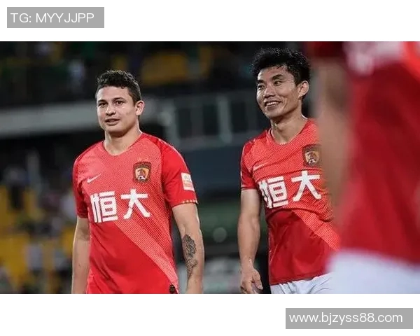 跨越时代的传奇聚首一张见证足球历史辉煌瞬间的合照